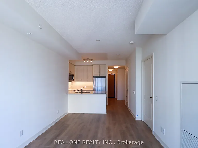 4955 Yonge St #2316 — Photo 14