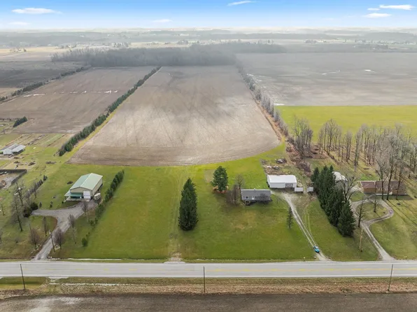 E 1200 N, Huntington, IN 46750