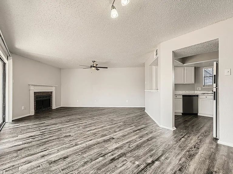 Rise Spring Pointe — Photo 165