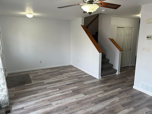 2nd image of 735 Hyde Dr