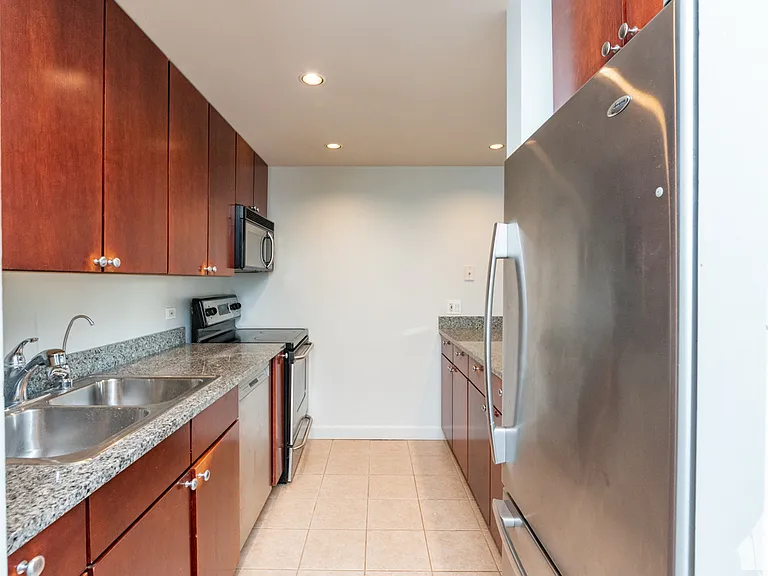 30 E Huron St #904 — Photo 7