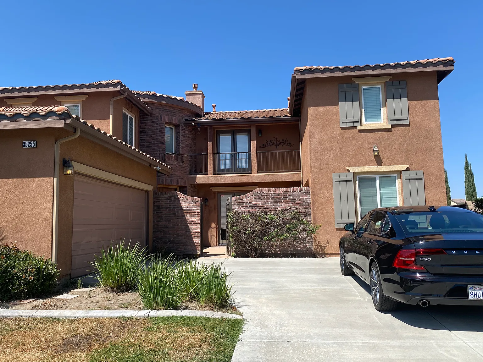 5 bed, 3550 sqft, $3,850 — Photo 3