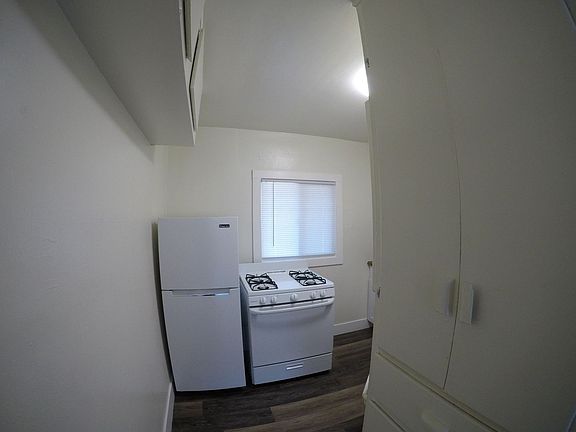 4th image of 946 Cherry St APT 17