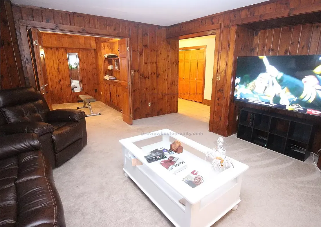 Building Photo - 9 Braemore Rd #1A