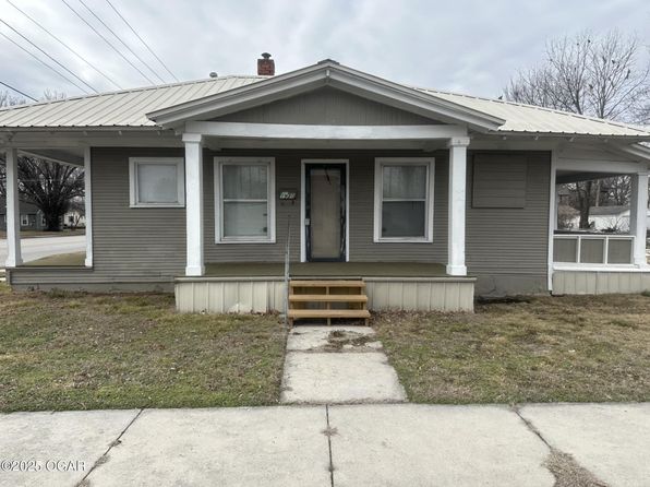 1930 S Porter Ave, Joplin, MO 64804