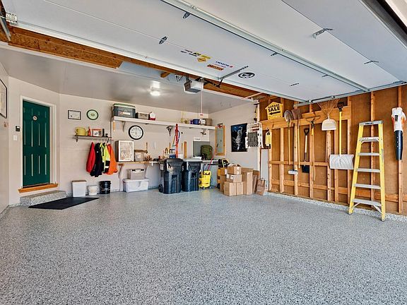 4th image of 5825 Forest Boulevard Trl