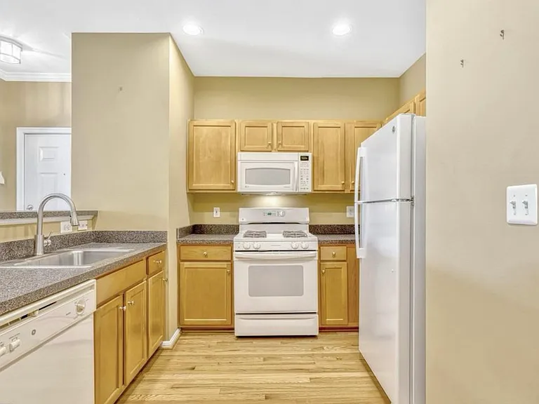 5132 Brittney Elyse Cir #I — Photo 3