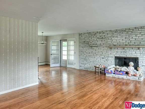 5th image of 2621 S 100th St