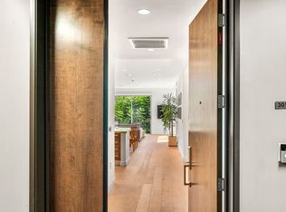 855 N Croft Ave APT 301, Los Angeles, CA 90069