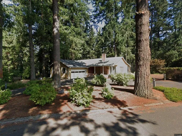 20927 S Nonie Ct, Oregon City, OR 97045