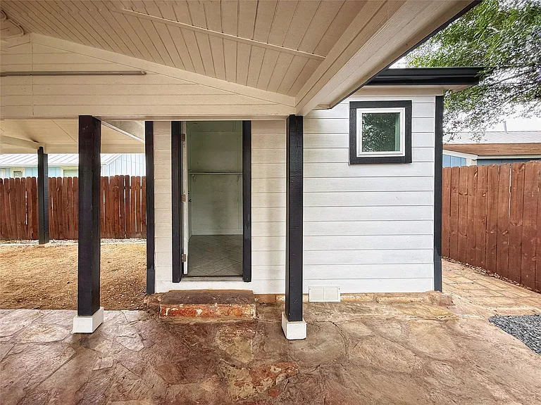 6915 Villita Avenida St — Photo 19