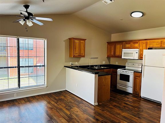 5th image of 5905 Lake Hubbard Pkwy APT 251