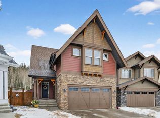 105 N Riviera Cres, Cochrane, AB T4C0V4