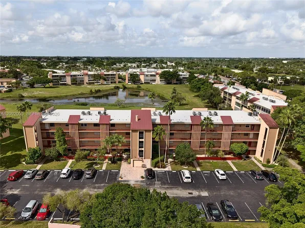 7301 NW 1st St APT 401, Margate, FL 33063