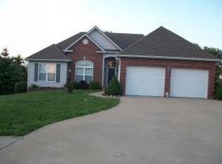 6201 Greenway Ct, Saint Joseph, MO 64504