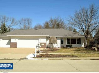 614 Applewood Dr, Kimberly, WI 54136