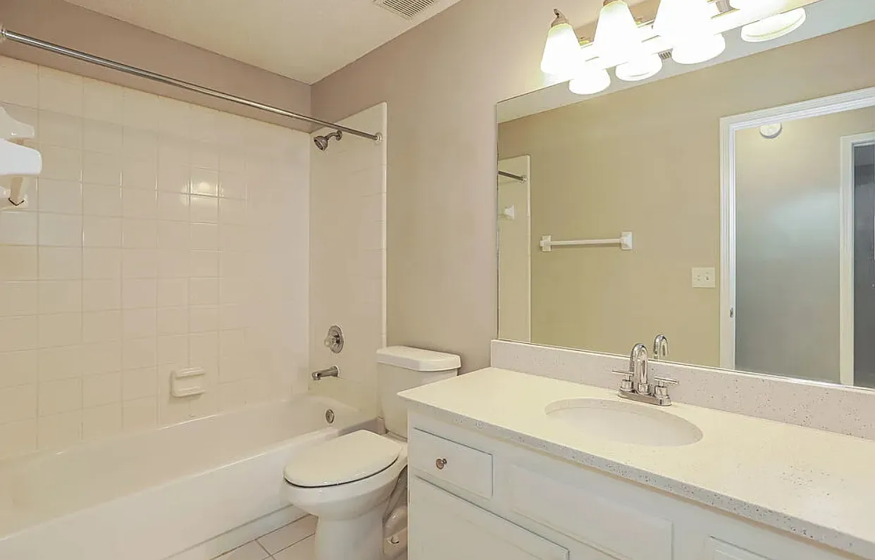 3 bed, 1457 sqft, $1,985 — Photo 4