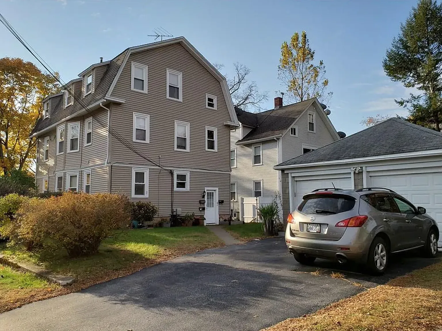 2 bed, 1100 sqft, $1,850 — Photo 2