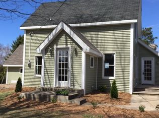 17049 Beck Rd, Charlevoix, MI 49720