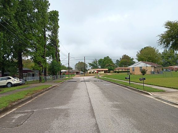 5th image of 4706 Fairley Rd