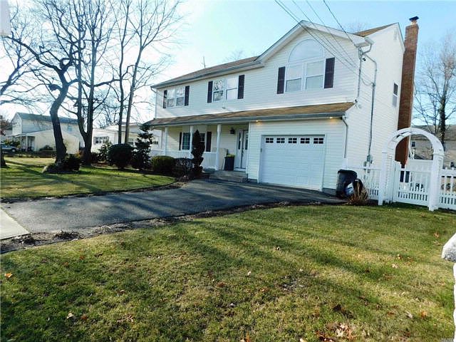 1st image of 15 Iles Pl
