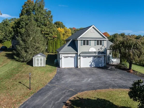 43 Wachusett St, Leominster, MA 01453