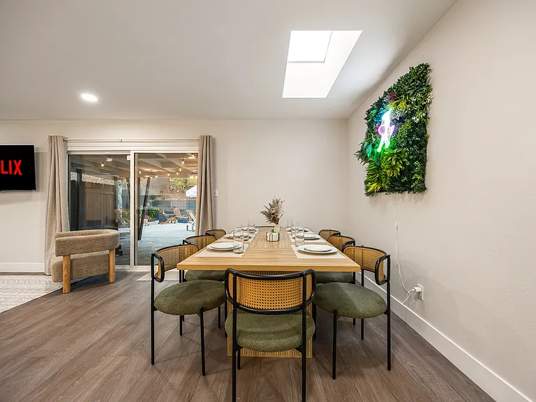 8202 Beaver Lake Dr — Photo 43