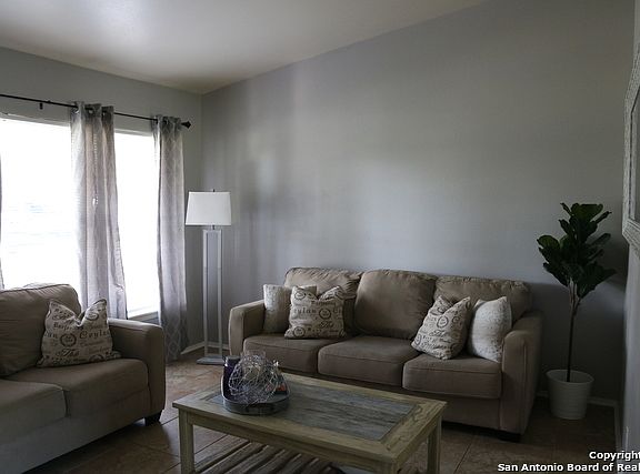 5th image of 4603 Trailwood Dr