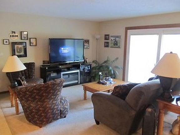 5th image of 3408 Fuller Dr