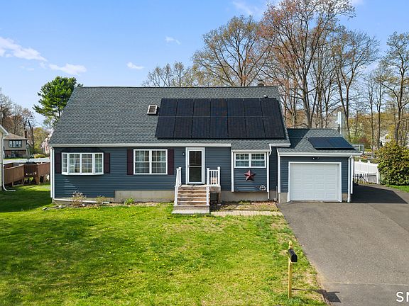 2nd image of 118 Bluebird Drive