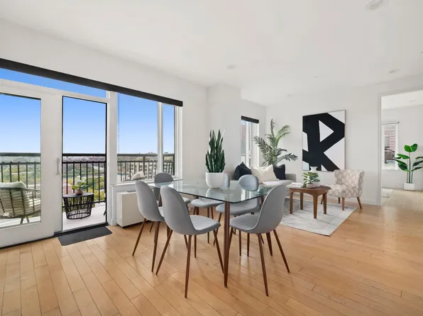 189 Bridge Street image 3 of 8