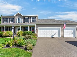 51 Kent Place, Wynantskill, NY 12198