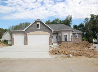 1737 Westlake Ct, Pacific, MO 63069