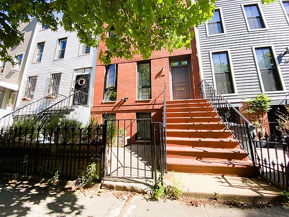 3rd image of 245 Monroe St #Gr1