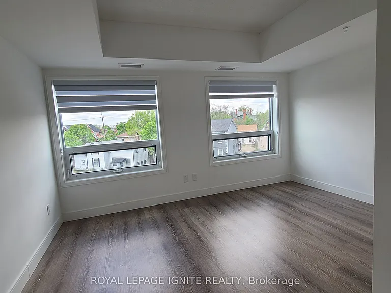 1 Wellington St #305 — Photo 3