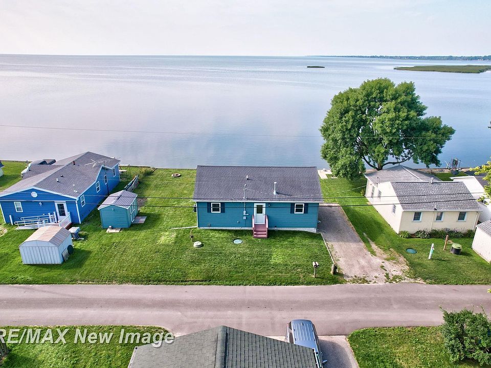 2189 W Wenonah Dr, Standish, MI 48658 Zillow