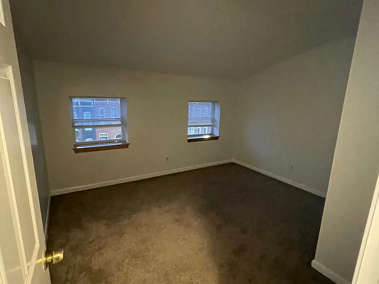 827 Washington Blvd — Photo 2