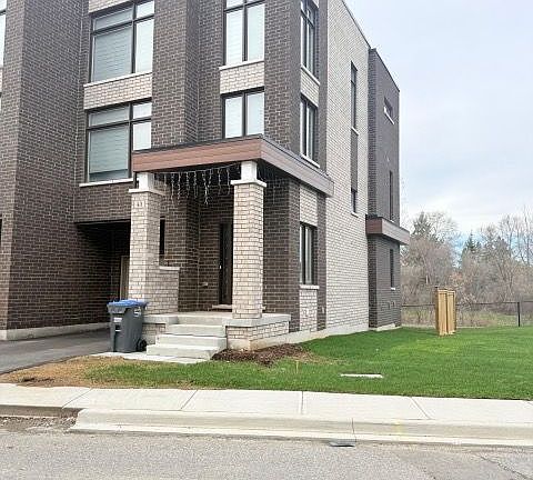 4th image of 43 Queenpost Dr