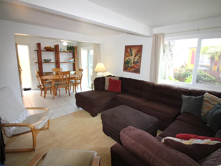 822 Island Ct — Photo 34