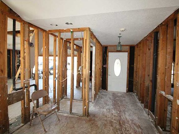 5th image of 137 Belle Grove Dr