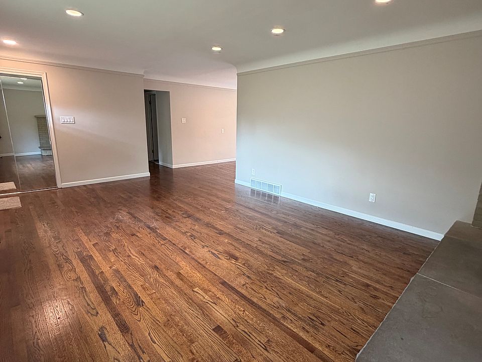 319 Amelia Ave, photo 7