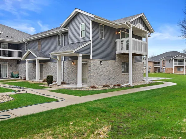 410 West Aspen DRIVE #12, Oak Creek, WI 53154