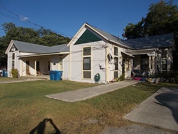 2nd image of 309 Ross St N