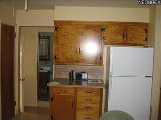 4th image of 978 Lincoln Dr