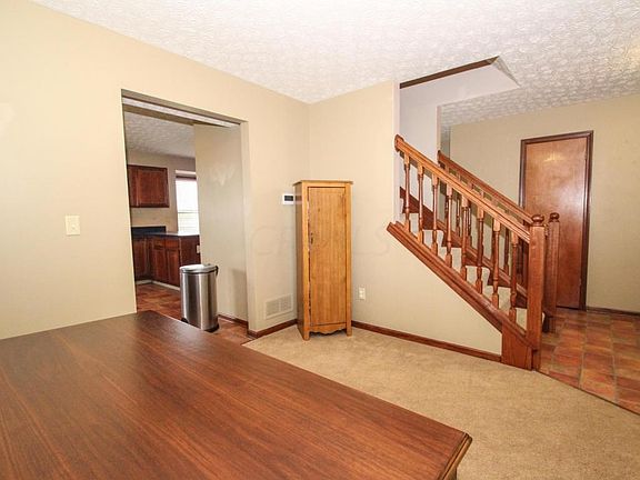 4th image of 2733 Cross Creek Ave