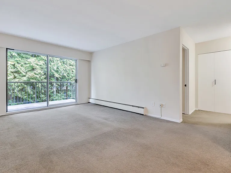 549 Dansey Ave #121 — Photo 20