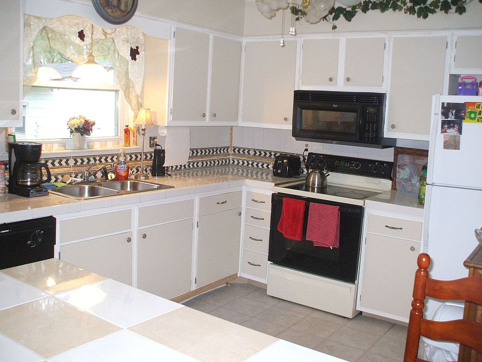 2nd image of 364 Gracie Rd