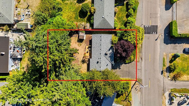 4th image of 1235 8th Avenue S