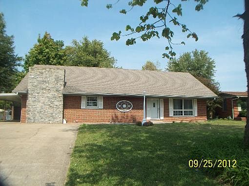 1st image of 40 Marberry Dr