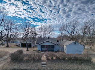 1219 W Kansas Ave, Arkansas City, KS 67005